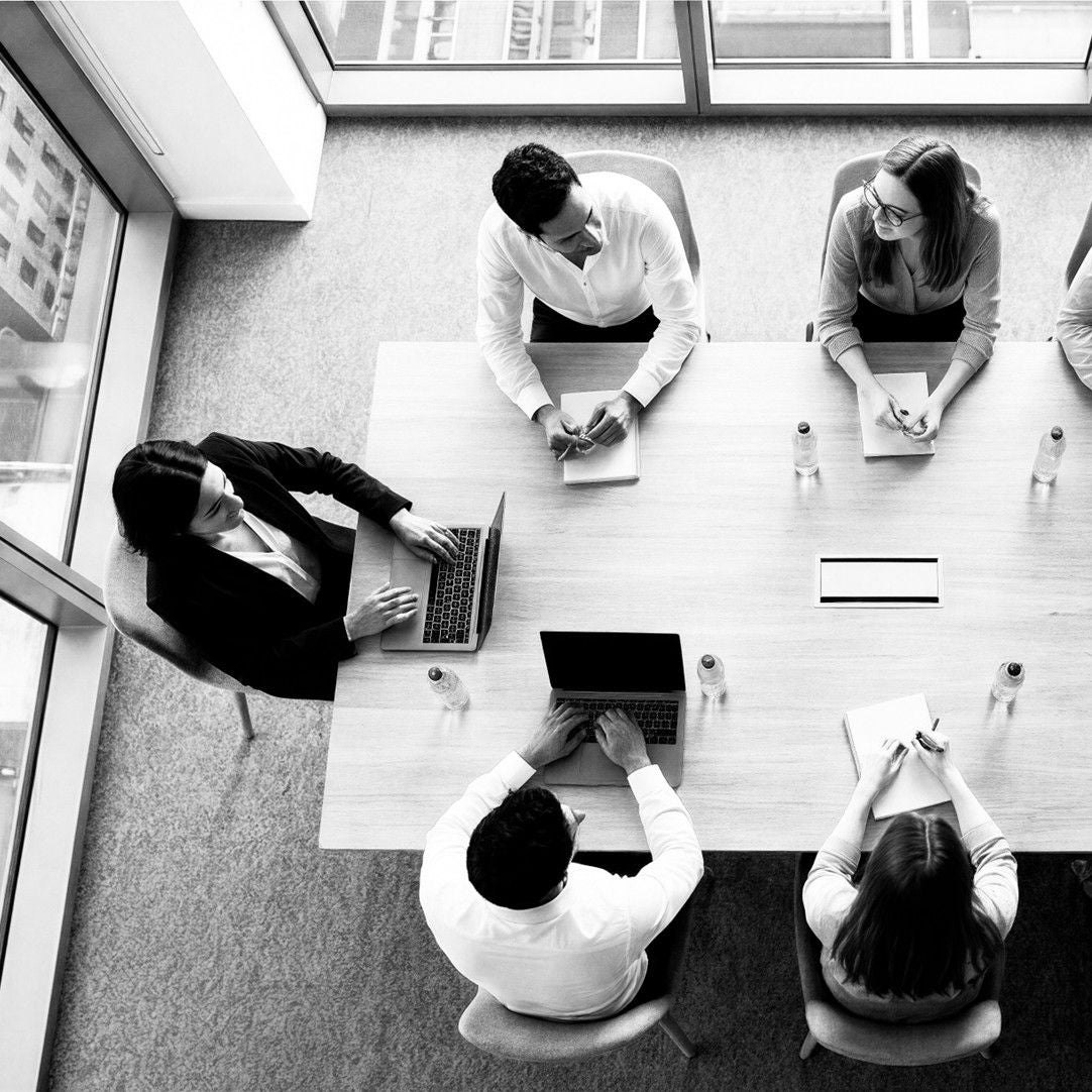 People having discussion or meeting